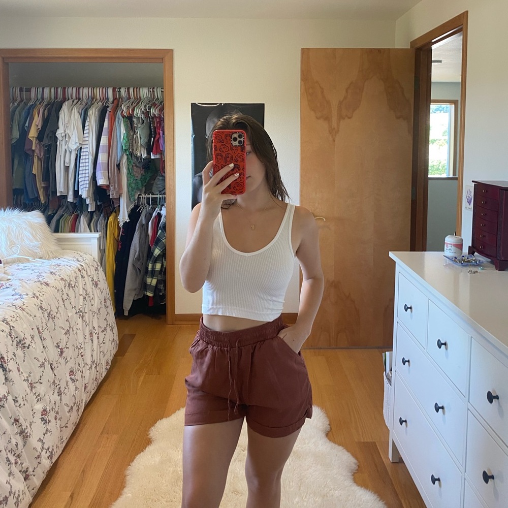Universal Thread high waisted burnt orange shorts